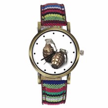 Reloj de pulsera de cuarzo con patrón de mano, militar, táctico, Hobby, ejército, camuflaje, tela vaquera, banda de lona, deporte al aire libre 2024 - compra barato