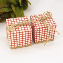 Newest 100pcs lattice kraft paper Wedding Favor Boxes Wedding Candy Box Casamento Wedding Favors And Gifts 2024 - buy cheap