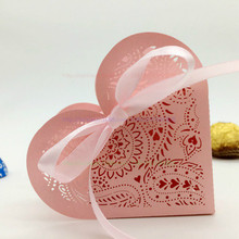 10 Pcs Papel Favores Do Casamento Caixas de Presente Caixa de Doces Oco flor Estilo Europeu Bonito Personalidade Caixa de Chocolate 7Z SH124 2024 - compre barato