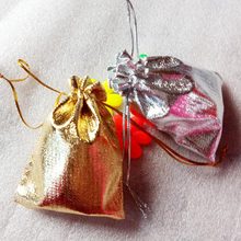 500 Uds. Bolsas de exhibición de embalaje con cordón de color dorado y plateado de 7x9cm bolsas metálicas de Organza para regalos de boda y Navidad 2024 - compra barato