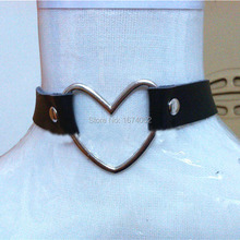 Fashion Girl Cosplay 100% Handcrafted Large Heart Choker Leather Collar Punk Bondage Buckle Necklace 2024 - buy cheap