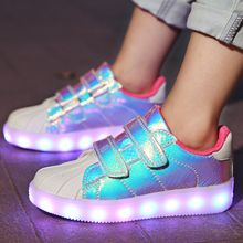 2018 розовая светящаяся обувь для мальчиков и девочек, модная повседневная детская 7 видов цветов с подсветкой, USB зарядка, новые светящиеся Детские кроссовки 2024 - купить недорого