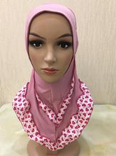 Красивый маленький хиджаб для девушек H1116 с шифоновым слоем, мусульманский шарф для маленькой девочки, быстрая доставка, разные цвета 2024 - купить недорого