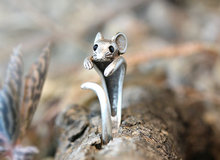 Anillo de ratón Retro Vintage, anillo de conejo de rata bruñido, Animal ajustable, envoltura de cristal negro, idea de regalo- 2024 - compra barato