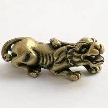 (Мини) Изящный старинный латунный резной реалистичный древний мифический китайский зверь благоприятная статуя 2024 - купить недорого