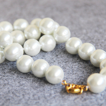 Collar de perlas blancas T8302 de 14mm, joyería encantadora a la moda, venta al por mayor 2024 - compra barato