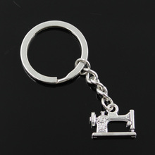 New Fashion Men 30mm Keychain DIY Metal Holder Chain Vintage Vintage Treadle Sewing Machine 20x15mm Silver Color Pendant Gift 2024 - buy cheap