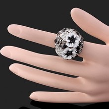 summer style 825 wholesale Black Blue Purple Alloy Rhinestone Enamel White White Gold Color Pretty Flower Women Ring 2024 - buy cheap