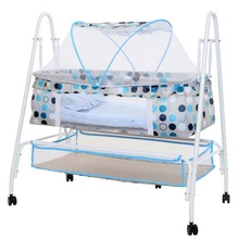 Детская колыбель, многофункциональная детская качающаяся кровать, гамак для новорожденного качели с 4 колесами и москитной сеткой 2022 - купить недорого