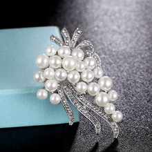 zlxgirl classic Wedding Pearl flower brooches jewelry metal tin alloy scarf pins accessories women's bags and hats jewellery 2024 - buy cheap