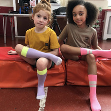 Celveroso-calcetines largos hasta la rodilla para niñas, medias con rayas verticales, color contrastante, 3 par/lote 2024 - compra barato