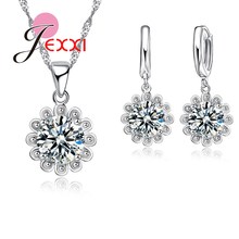 Conjunto de pendientes y collar con forma de flor para mujer, joyería de plata esterlina brillante, cristal transparente grande, a la moda 2024 - compra barato