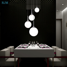 Luminária pendente minimalista, moderna, esférica, de vidro, personalidade criativa, nórdica, para restaurante, sala de estar, quarto 2024 - compre barato