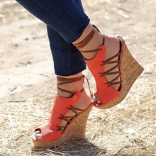 Замшевые сандалии для женщин г. Оригинальные оранжевые босоножки на высоком каблуке с открытым носком на шнуровке женские пикантные модель... 2024 - купить недорого