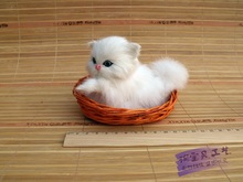 Bonito juguete de gato de poliéster y piel, muñeco pequeño de gato blanco en una cesta de regalo, 13x6x9cm, 2035 2024 - compra barato