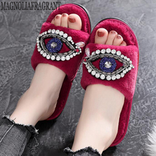 Zapatillas de casa con ojos de diamantes de imitación para mujer, zapatos de felpa, cómodos, de piel, a la moda, c50 2024 - compra barato
