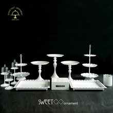 SWEETGO 12 piezas conjunto de soporte para pastel blanco metal herramientas de Pastel de Bodas cupcake decoración bandeja para fiesta evento suministro para mesa dulce 2024 - compra barato