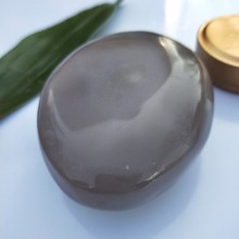 Натуральный кристаллический Агат Enhydro кристалл "большой водный Пузырь" пальмовые массажные камни и минералы целебные кристаллы домашний декор 2024 - купить недорого