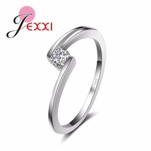 Anillo de dedo sencillo y elegante clásico para mujer con cristal transparente, joyería de plata de ley 925 para regalos de boda 2024 - compra barato
