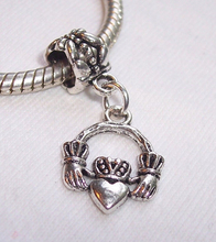 Fashion Jewelry Tibetan silver Charm Claddagh Heart Love Loyalty Friendship Pendant Bracelets&Necklaces Jewelry Accessories q113 2024 - buy cheap