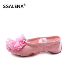 Zapatos de baile planos con flores para niñas, zapatillas de Ballet profesionales para niños, zapatillas de Yoga cómodas, AA51092 2024 - compra barato