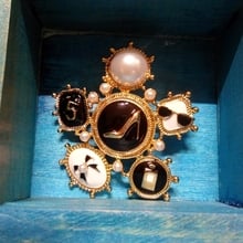 Acessórios românticos fashion coreia emblema cristal autêntico broche de pérola joias pino 2024 - compre barato