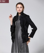 Miyake casaco comprido com babados, casaco preto de manga longa e resíduos com gola plissada, colorido e da moda, em estoque. imperdível! 2024 - compre barato