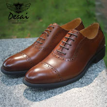Zapatos Oxford de estilo británico para hombre, calzado de cuero genuino tallado, marrón, con cordones, planos de negocios 2024 - compra barato