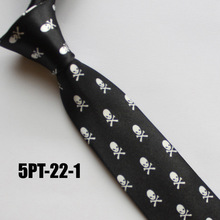 Corbata estrecha de 5cm para hombres jóvenes, corbata estampada a la moda para fiesta en negro con calaveras blancas 2024 - compra barato