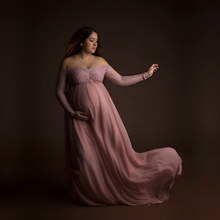 Кружевное платье для беременных Le Couple, длинное платье розового цвета с длинным рукавом для беременных 2024 - купить недорого