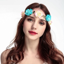 Flores en la cabeza para mujer, corona de flores para boda, corona, diadema, guirnaldas florales, accesorios para el cabello 2024 - compra barato