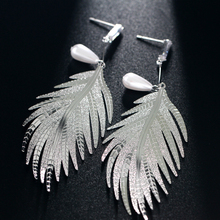 L & H-pendientes largos bohemios con forma de pluma para mujer, aretes de plumas de oro y plata, perlas de imitación elegantes, regalo de joyería 2024 - compra barato