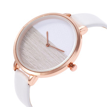 Reloj de lujo de las mujeres 2018 de las señoras de moda reloj de pulsera de cuarzo esfera original diseño chica encantadora reloj blanco [Compre 1 Obtenga 1 gratis. 2024 - compra barato