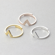 GORGEOUS TALE Curved Chevron Ring V Stacking Gold Color Minimalist Wedding Simple Delicate Adjustable Geometric Jewelry 2017 2024 - compre barato