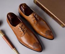 Sapatos masculinos de couro legítimo, sapatos elegantes com cadarço e ponta fina oxford para homens, sapatos de casamento para trabalho e escritório 2024 - compre barato