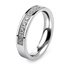 Wholesale Women Rings Stainless Titanium Steel Genuine Austrian Zircon Rings 2024 - buy cheap
