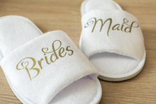 personalized titles wedding bridesmaid bride spa slippers Matron of honor Flower Girl night Bachelorette party favors gifts 2024 - buy cheap