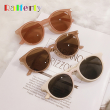 Ralferty Sunglasses Women 2021 Brand Designer Retro Round Sun Glasses UV400 Vintage Shades Elegant Ladies Sunglass Korea M1332 2024 - buy cheap