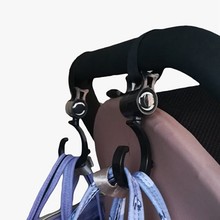 2 шт. вешалка для детской одежды многофункциональная Детская сумка коляска крючок для коляски 360 Поворотные тележки крючки для детской коляски Аксессуары для хранения колясок 2024 - купить недорого