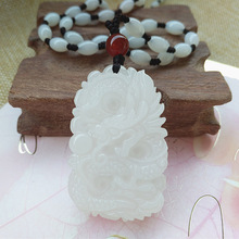 XinJiang-collar con colgante de Dragón de Jade blanco para hombre y mujer, amuleto de la suerte con cadena, envío directo 2024 - compra barato