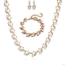 Fashion Luxury Exquisite Bride Earrings & Necklace & Bracelet 3Pieces/Set Rhinestone Faux Pearl Cutout Metal Leaves Jewelry Set 2024 - buy cheap