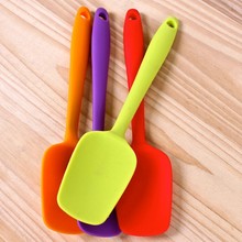 Utensílio de cozinha espátula de silicone, universal lixa raspador de silicone ferramenta de calor utensílio de cozinha colher sorvete l1 ferramenta de bolo integrada, imperdível, 2019 2024 - compre barato