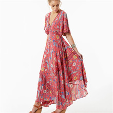 Женское шифоновое платье-макси с цветочным принтом, длинное винтажное платье в богемном стиле с глубоким V-образным вырезом 2024 - купить недорого
