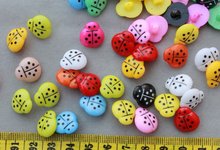 1000pcs - Plastic Novelty Children Ladybug Shank Buttons in variety colors 13x15mm 2024 - buy cheap