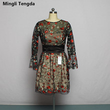 Черное кружевное платье с цветами для мамы и дочки, на заказ, короткое платье с о-вырезом и длинным рукавом, mingli Tengda 2024 - купить недорого