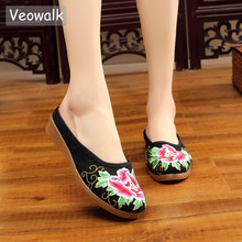 Veowalk/женские парусиновые тапочки с вышитыми китайскими цветами и закрытым носком; Летняя женская хлопковая обувь на плоской платформе для отдыха 2024 - купить недорого