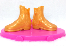 Одна пара кукол принца NK, модные ботинки, обувь на каблуке, сандалии для куклы КЕН Барби, аксессуары, высокое качество, детская игрушка, оптовая продажа 2024 - купить недорого