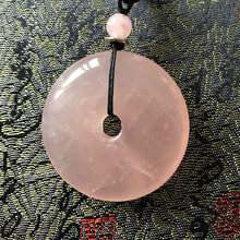 Colar de cristal com pingente de botão e corda, bolsa rosa de cristal da sorte para meninas, presente de joias da moda 2024 - compre barato