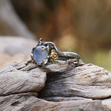Anillos con forma de Flor Retro para mujer, nudillos dorados de piedra de ópalo colorido azul y redondo, anillo de boda de dos tonos, accesorios de joyería de amor 2024 - compra barato