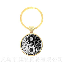 Llaveros de Tai Chi Yin Yang para hombre y mujer, llaveros de 25mm, arte de cristal redondo, diseño étnico blanco y negro, joyería de regalo, novedad de 2018 2024 - compra barato